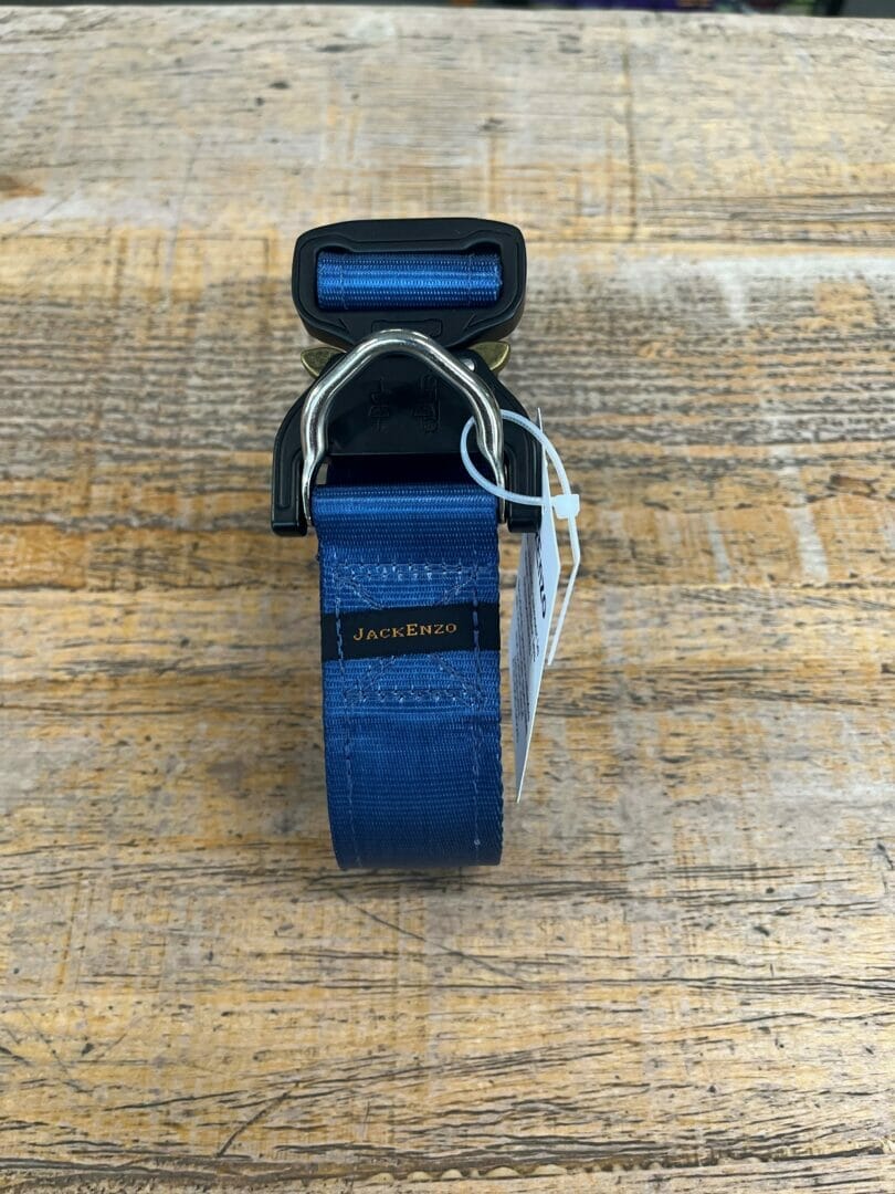 JackEnzo – Collier avec boucle en métal style militaire – Bleu Royal